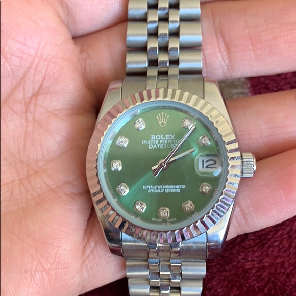 Beautiful watch - Picture 2 of 4